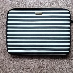Kate Spade Laptop Sleeve in perfect condition!